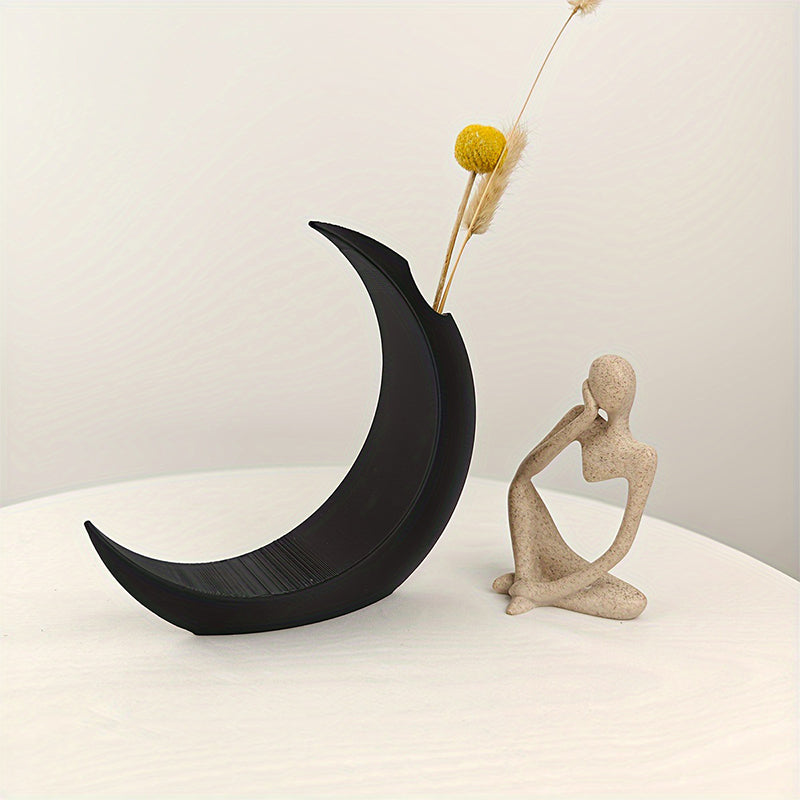 3D-printed Gothic Moon Vase, fits dried & artificial flowers. A unique home decor and desktop charm, a great gift too.