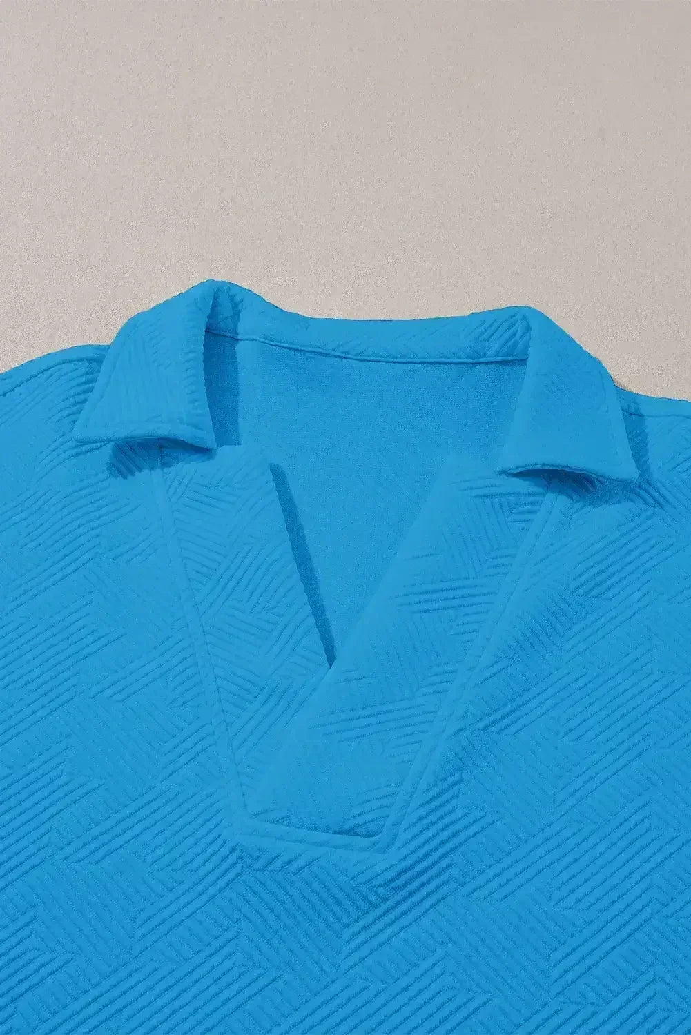 White Textured V Neck Collared Split Hem T Shirt