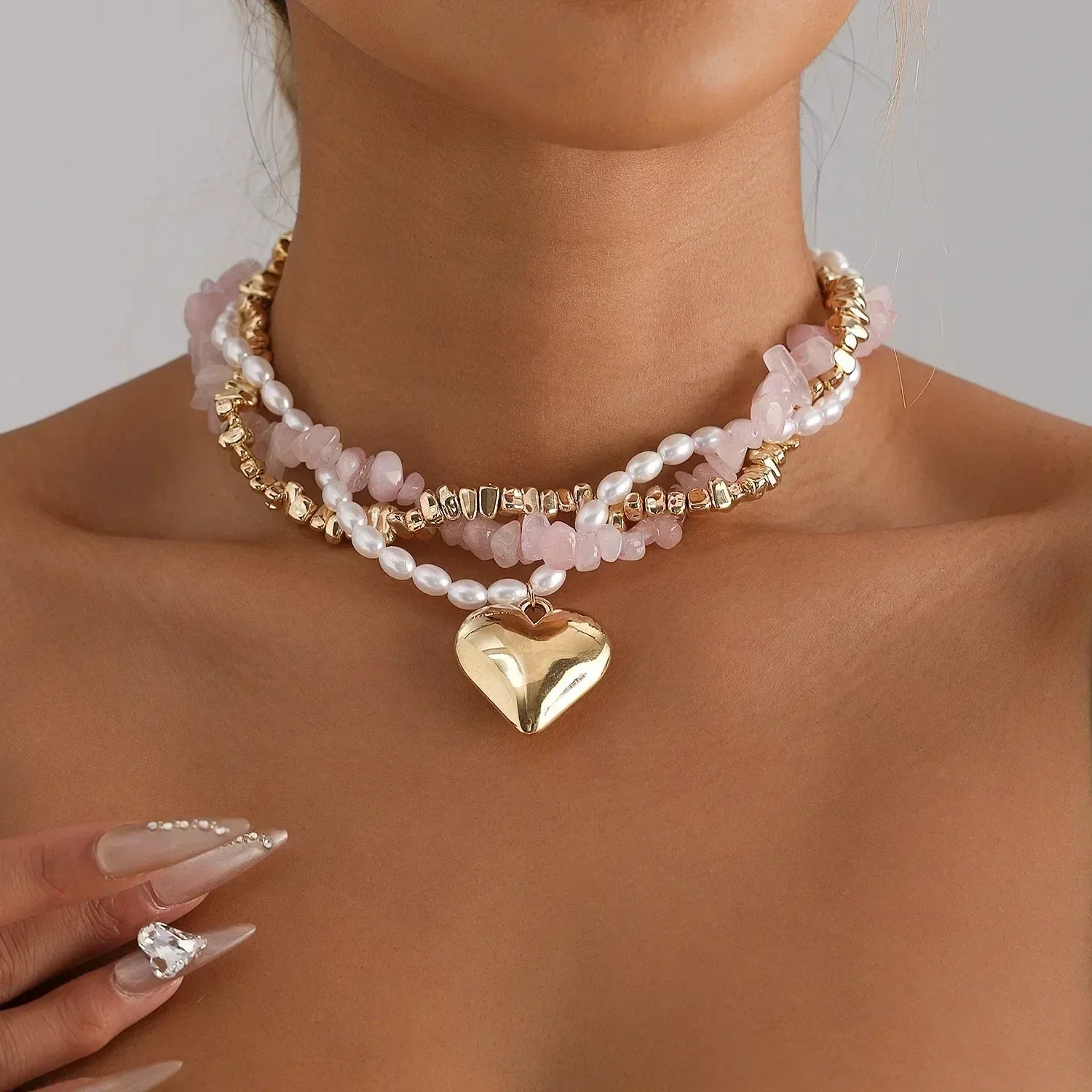 Fashion Heart Beaded Necklace for Women Boho Elegant Irregular Crystal Chain Y2K Choker Exquisite Party Gift Jewelry Accessories