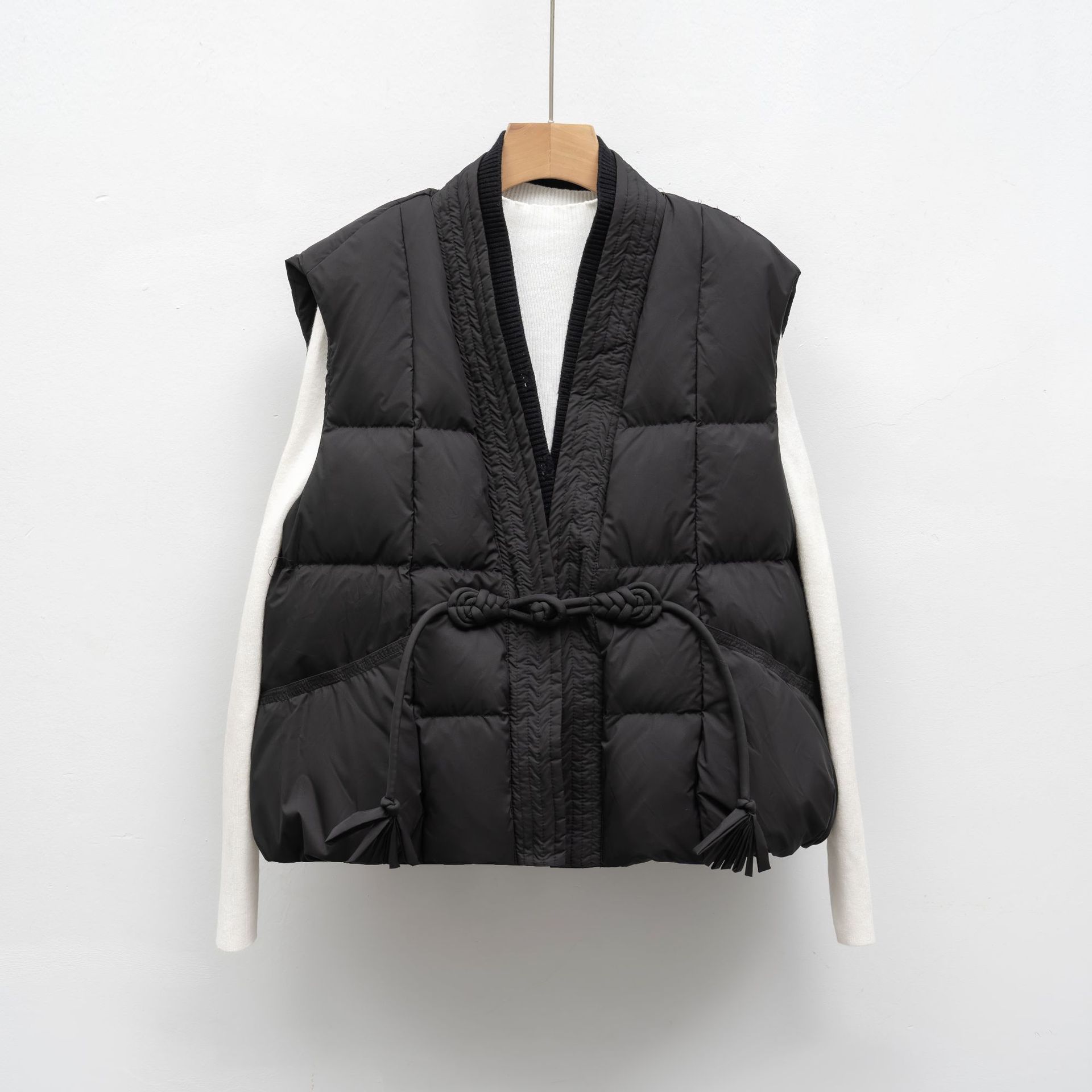 New National Standard Autumn And Winter Plain Color V-neck Loose Vest