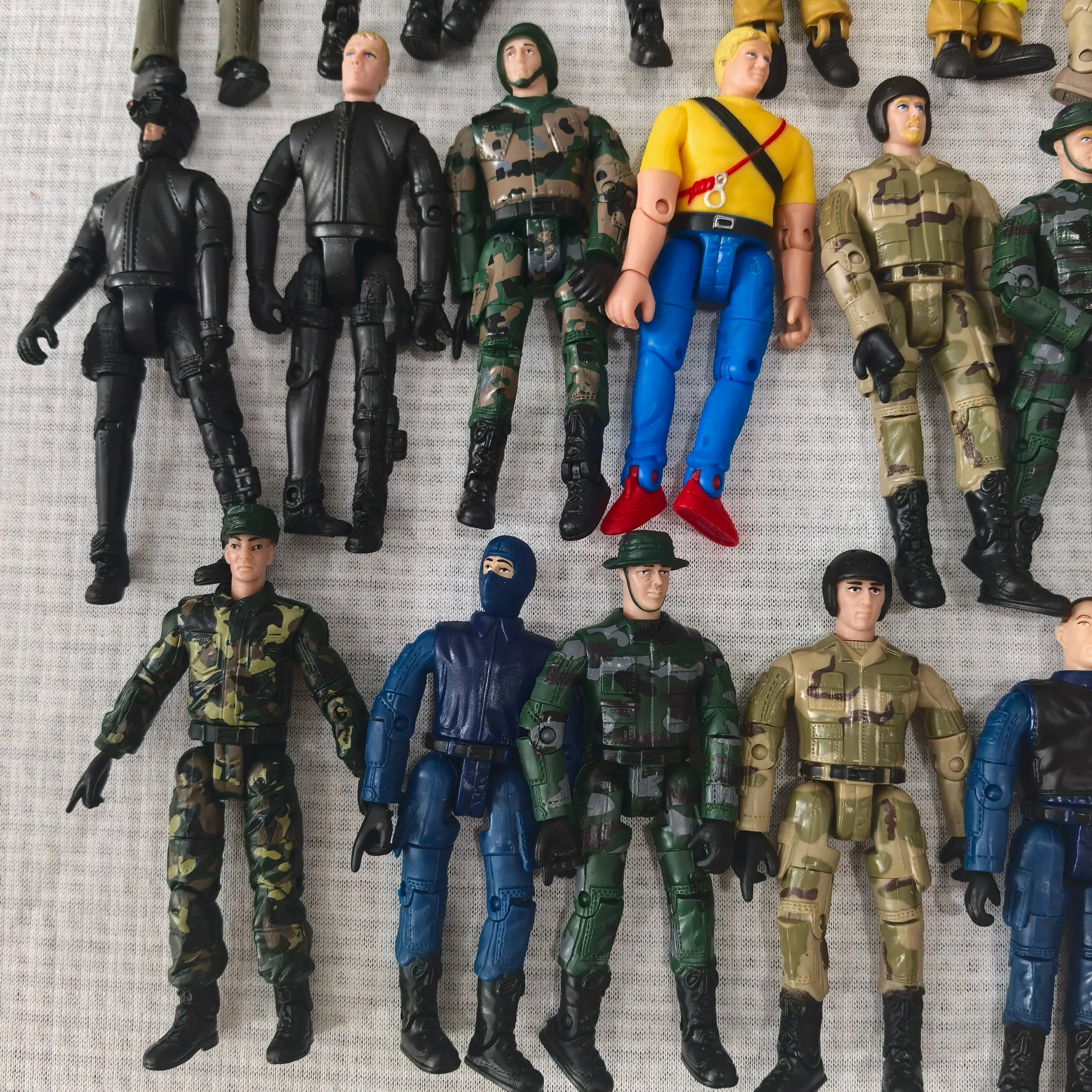 Elite Force Military Action Figures – 5pcs 10cm Soldier Model Set