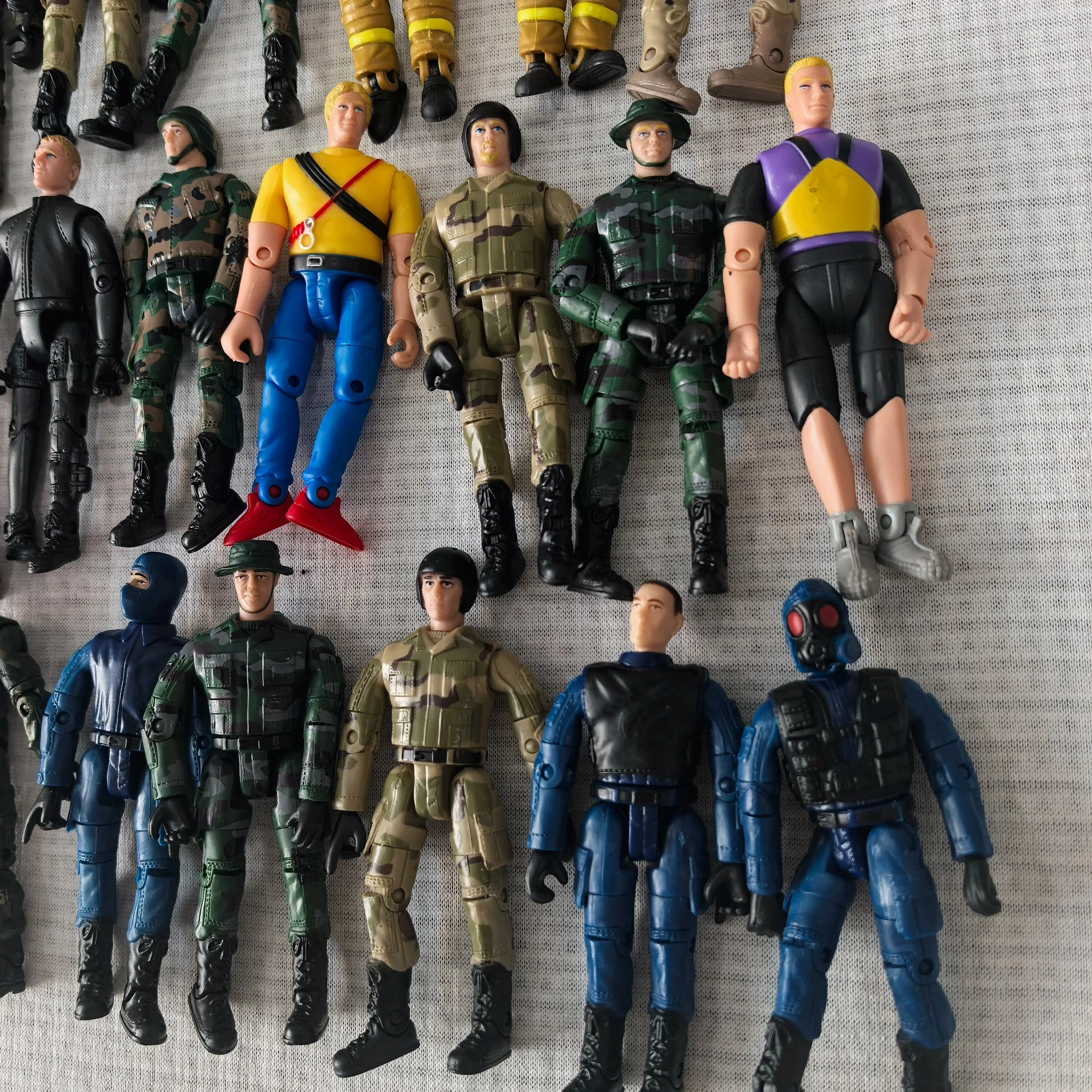 Elite Force Military Action Figures – 5pcs 10cm Soldier Model Set
