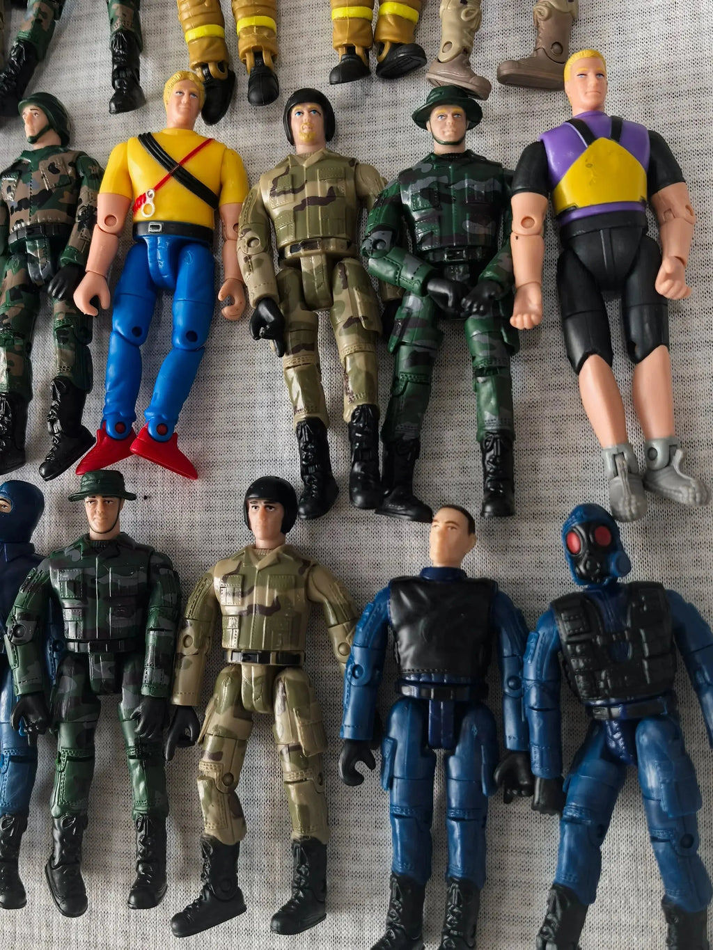 Elite Force Military Action Figures – 5pcs 10cm Soldier Model Set