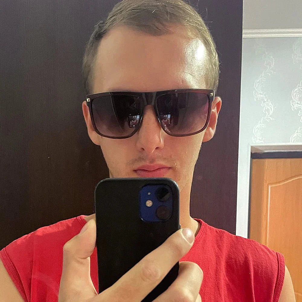 Men’s Classic Square Sunglasses – Vintage Style with Mirror UV protection Lenses