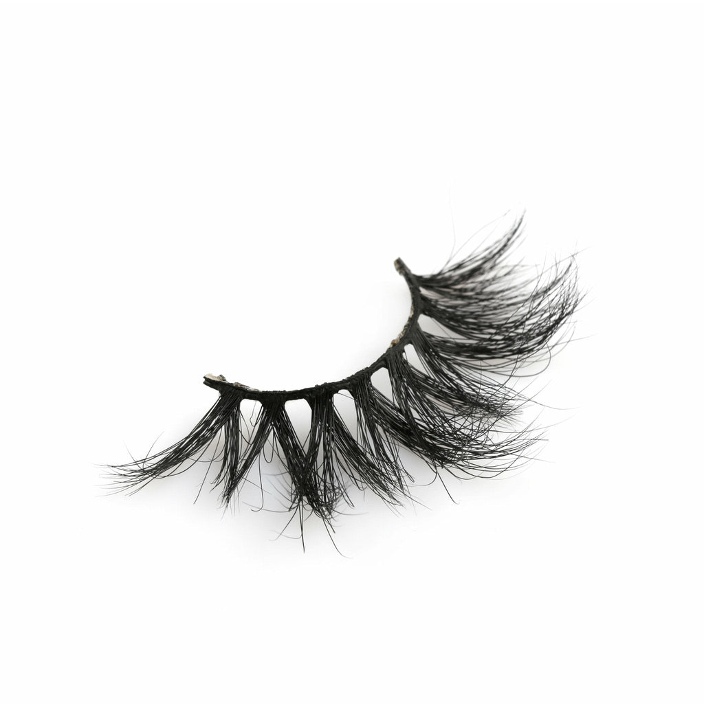 NEW!! VIP Long Dramatic Mink Lashes!!