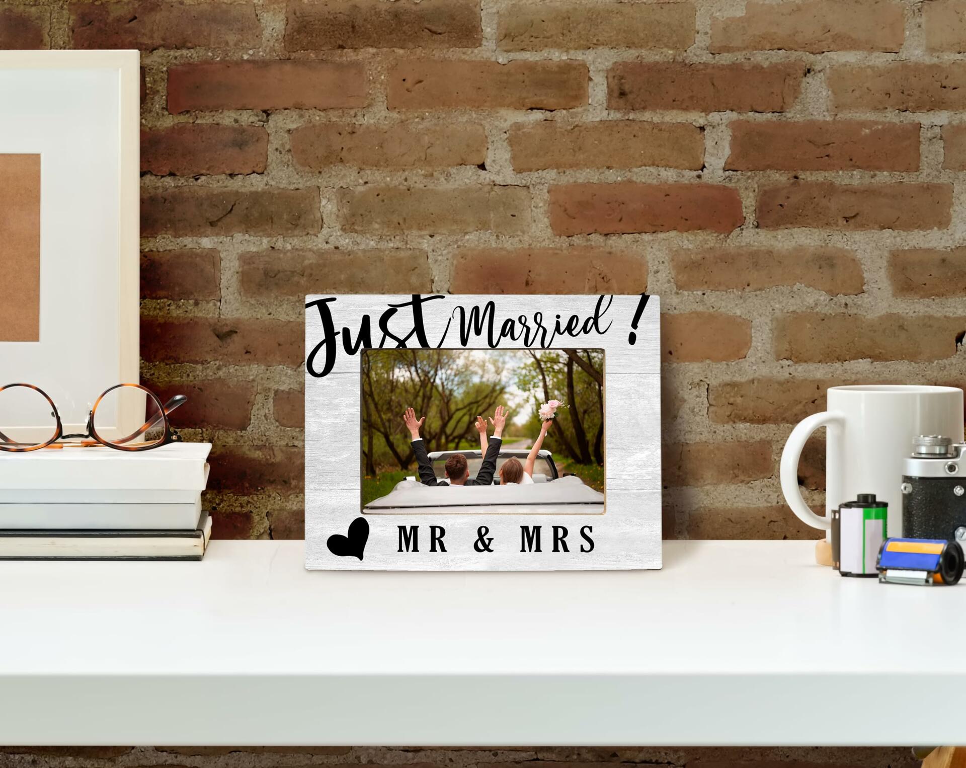 XDFVL Just Married Wedding Photo Frame Black 8x10 Horizontal