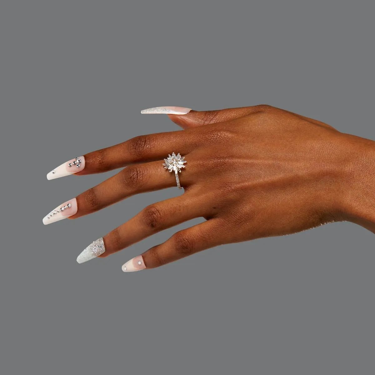 KISS Premium Classy Nails Sophisticated