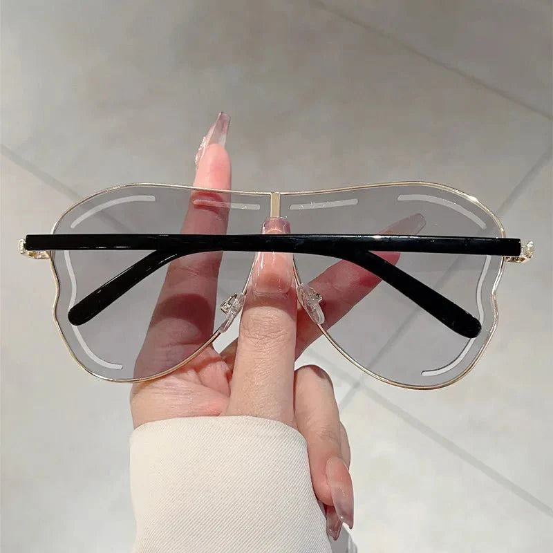 Oversized One-Piece Sunglasses | UV400 Protection with Alloy Frame