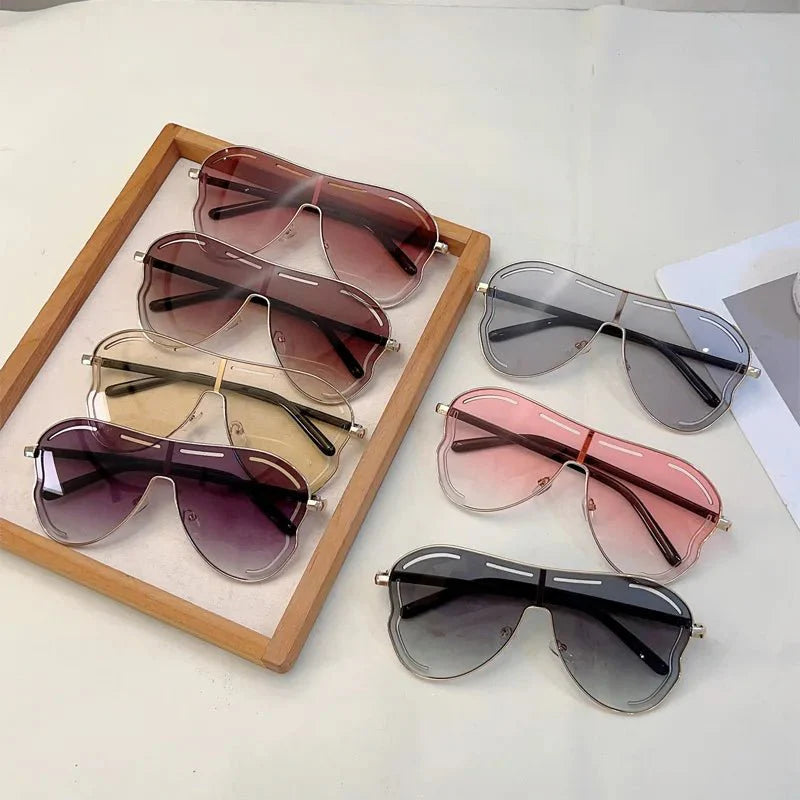 Oversized One-Piece Sunglasses | UV400 Protection with Alloy Frame