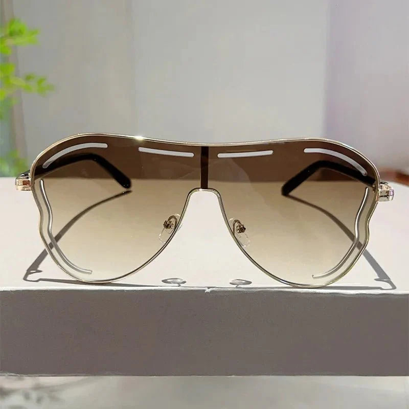 Oversized One-Piece Sunglasses | UV400 Protection with Alloy Frame