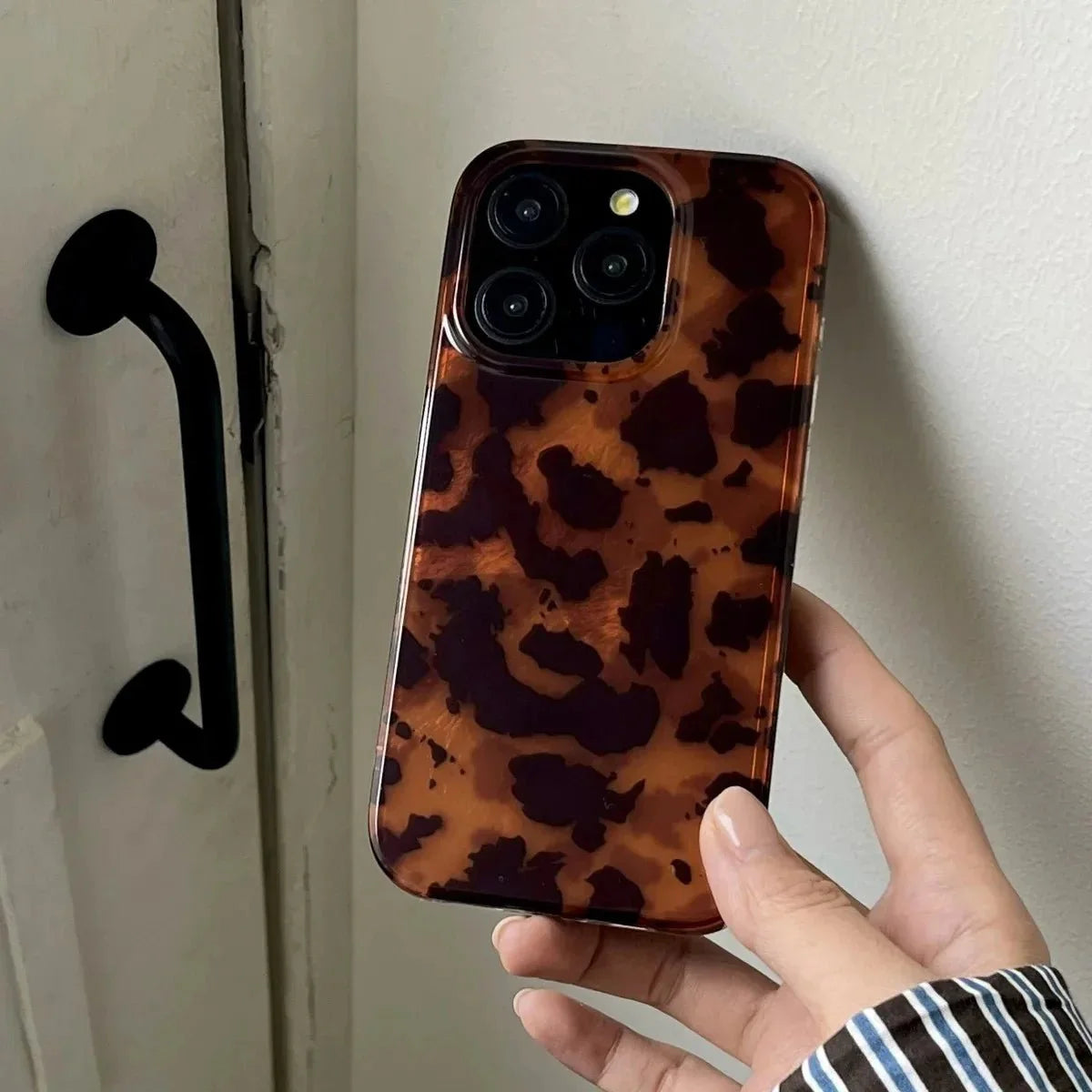 Retro Amber Laser Texture Phone Case – Leopard Print Shockproof Soft Back Cover