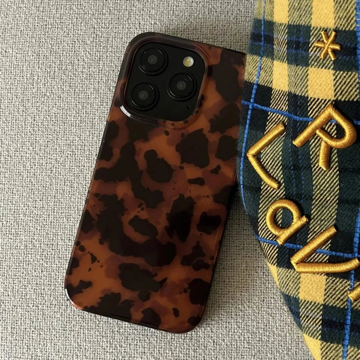 Retro Amber Laser Texture Phone Case – Leopard Print Shockproof Soft Back Cover