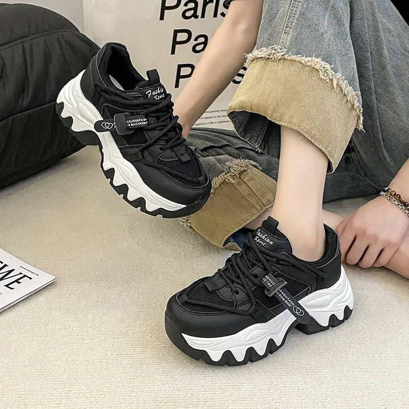 Spring and Autumn's new ultra high thick soled and ultra soft height increasing shoes