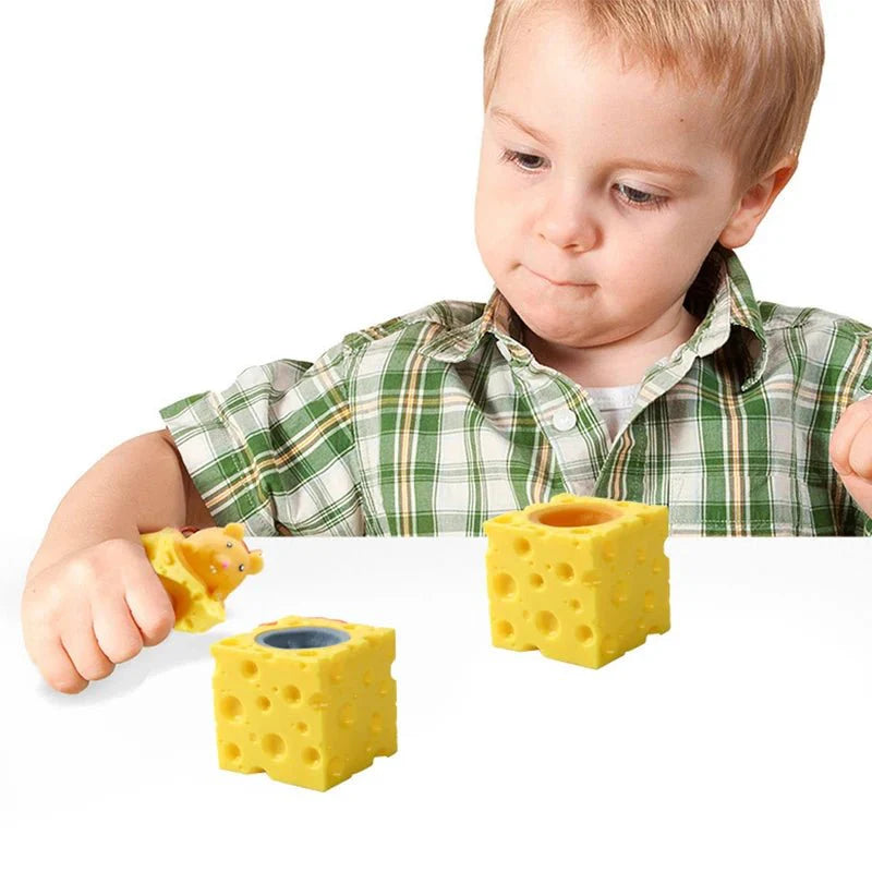 Stress-Relieving Pet Cheese Mouse – Fun Squeeze Toy