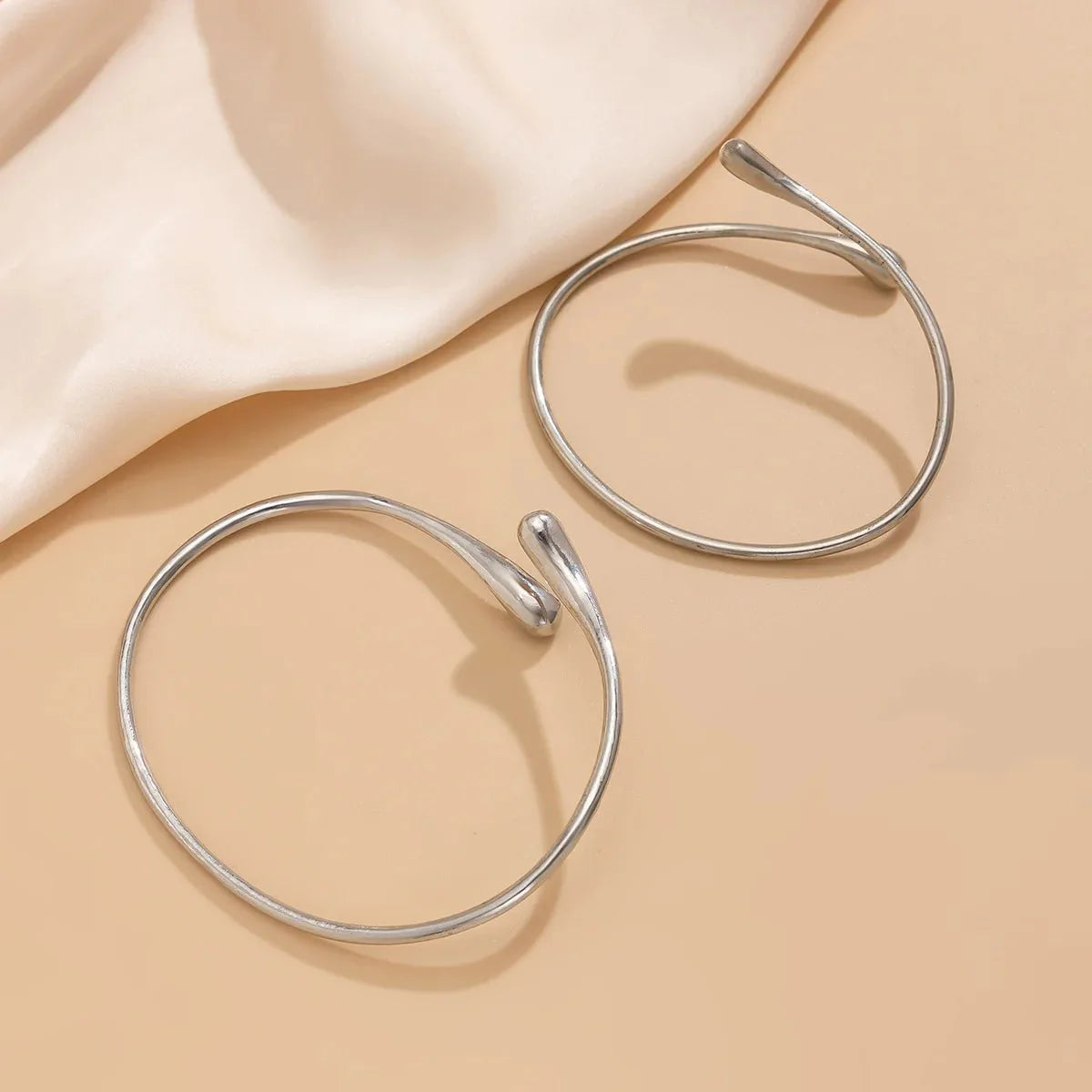 Vintage Water Drop Upper Arm Bracelet | Adjustable Geometric Bangle for Women